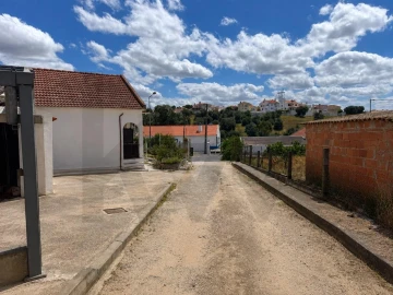 Terreno para Venda em Santa Maria do Castelo e Santiago e Santa Susana