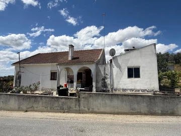 Terreno para Venda em Santa Maria do Castelo e Santiago e Santa Susana