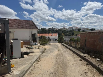 Terreno para Venda em Santa Maria do Castelo e Santiago e Santa Susana