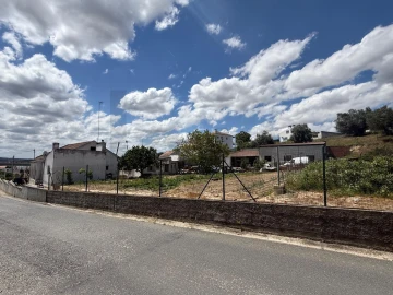Terreno para Venda em Santa Maria do Castelo e Santiago e Santa Susana