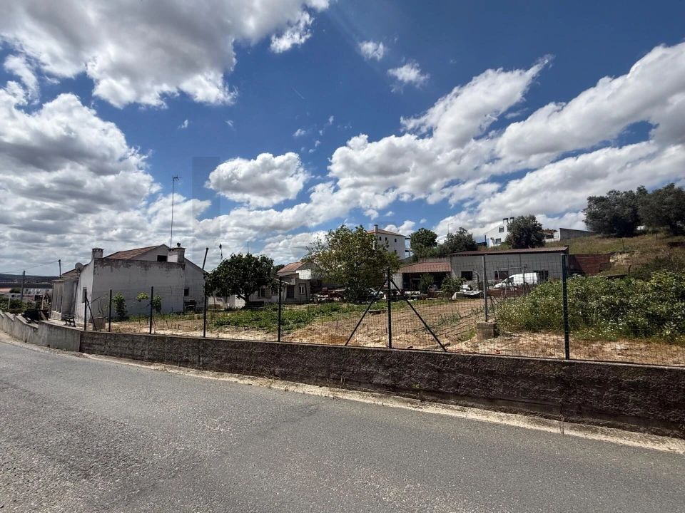 Terreno para Venda em Santa Maria do Castelo e Santiago e Santa Susana Foto 17