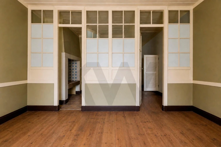 Prédio para Venda em Romeira e Várzea Foto 21
