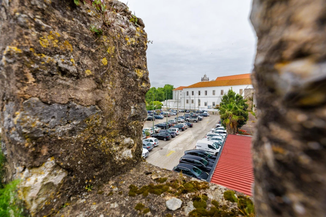 Prédio para Venda em Romeira e Várzea Foto 23