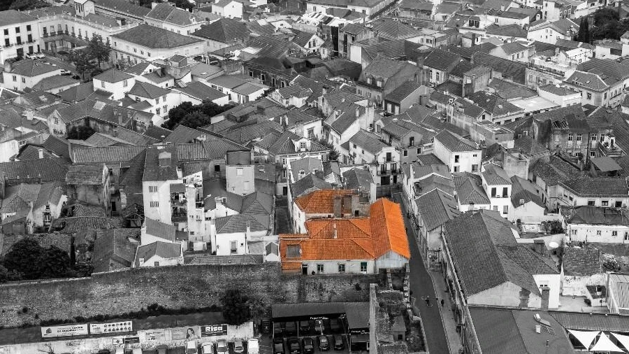Prédio para Venda em Romeira e Várzea