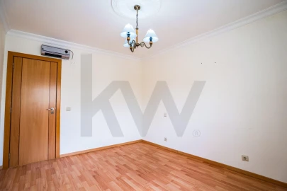 Apartamento T2 para Venda em Fatima