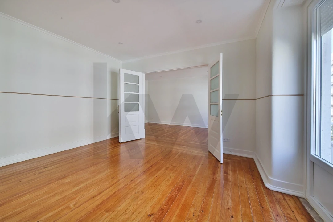 Apartamento T4 para Arrendamento em Avenidas Novas Foto 2