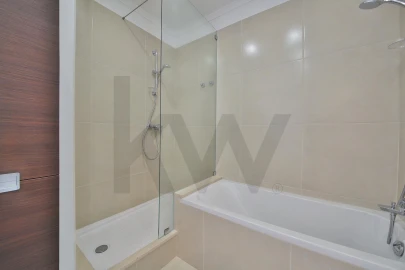 Apartamento T4 para Arrendamento em Avenidas Novas