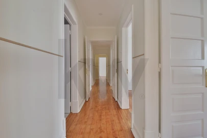 Apartamento T4 para Arrendamento em Avenidas Novas