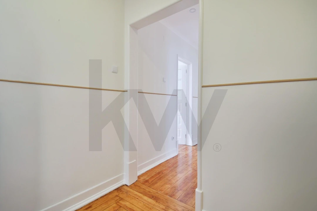 Apartamento T4 para Arrendamento em Avenidas Novas Foto 12