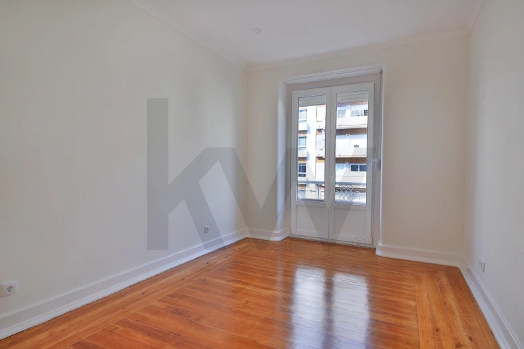 Apartamento T4 para Arrendamento em Avenidas Novas Foto 15