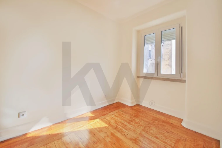 Apartamento T4 para Arrendamento em Avenidas Novas Foto 21