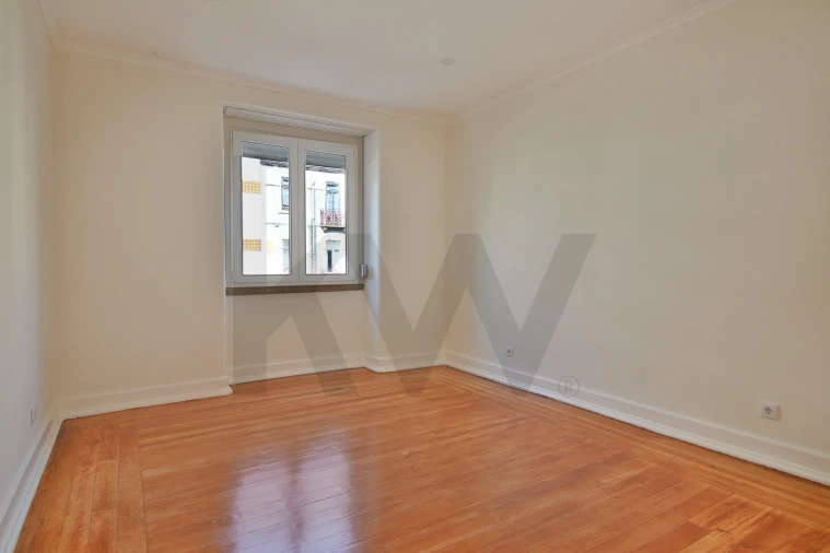 Apartamento T4 para Arrendamento em Avenidas Novas Foto 19