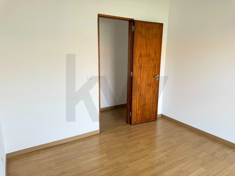 Apartamento T3 para Arrendamento em Alcantara Foto 29