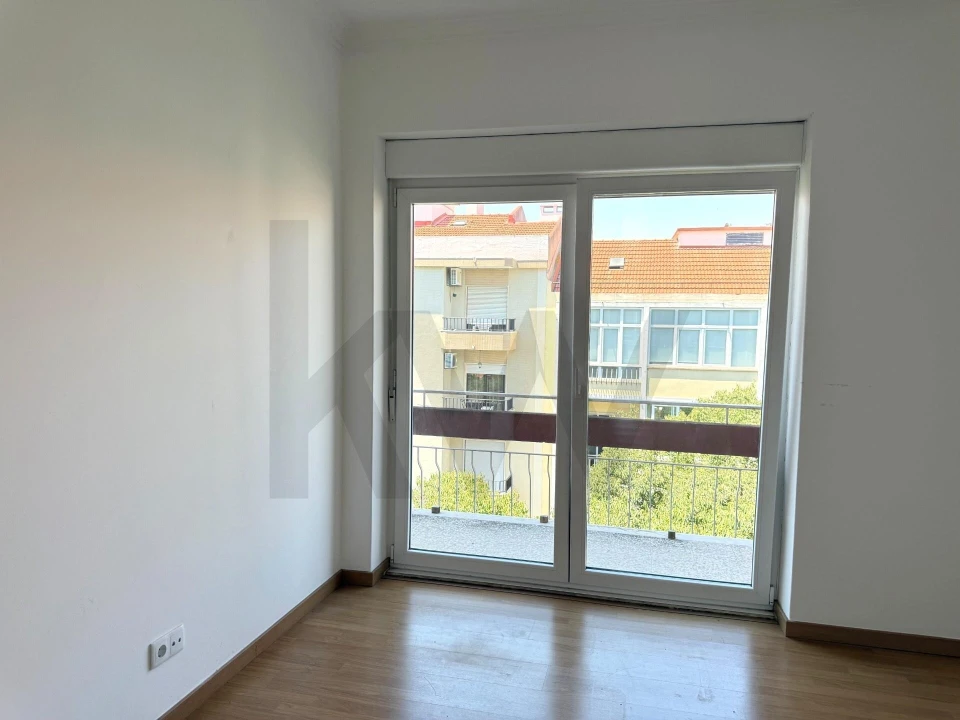 Apartamento T3 para Arrendamento em Alcantara Foto 27
