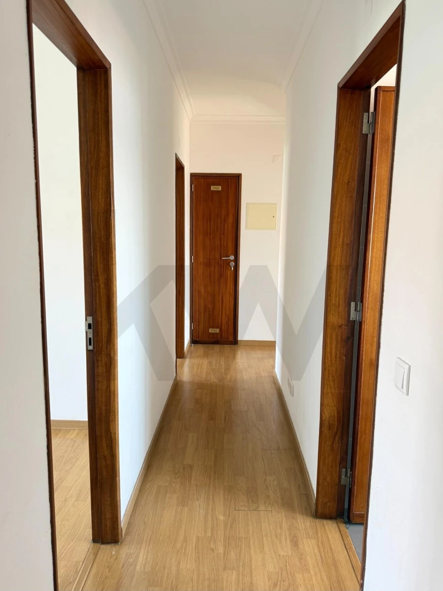 Apartamento T3 para Arrendamento em Alcantara Foto 23
