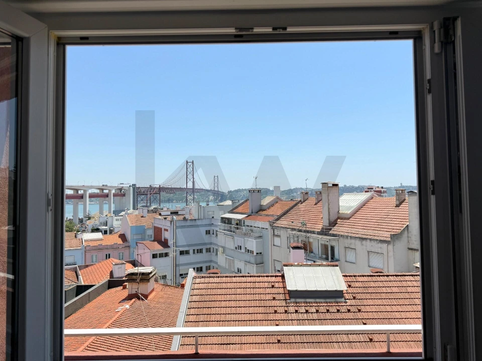 Apartamento T3 para Arrendamento em Alcantara Foto 17
