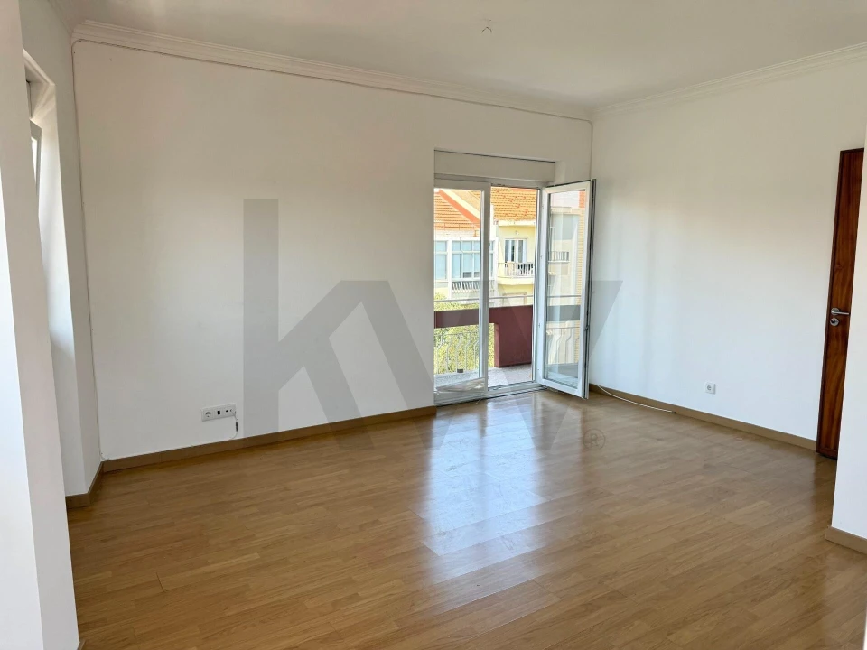 Apartamento T3 para Arrendamento em Alcantara Foto 8