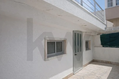 Moradia T4 para Venda em Corroios