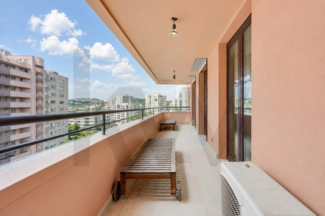 Apartamento T3 para Arrendamento em São Domingos de Benfica Foto 12
