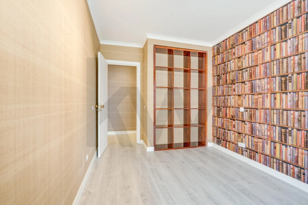 Apartamento T3 para Arrendamento em São Domingos de Benfica Foto 15