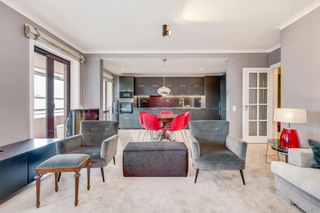 Apartamento T3 para Arrendamento em São Domingos de Benfica Foto 9
