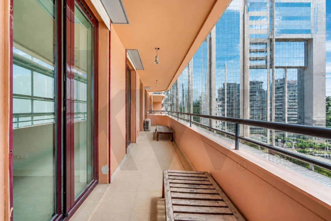 Apartamento T3 para Arrendamento em São Domingos de Benfica Foto 11
