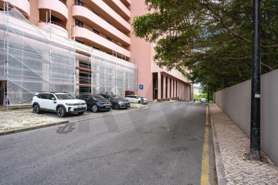 Apartamento T3 para Arrendamento em São Domingos de Benfica