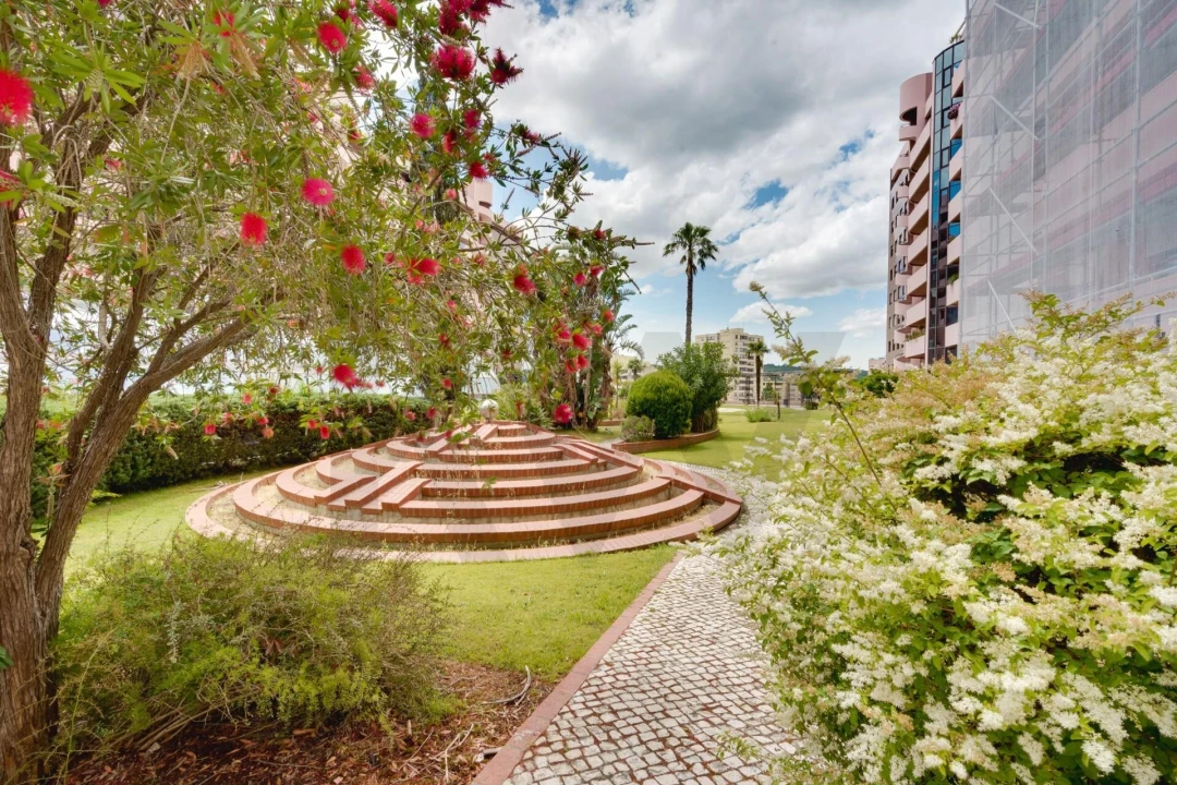 Apartamento T3 para Arrendamento em São Domingos de Benfica Foto 27
