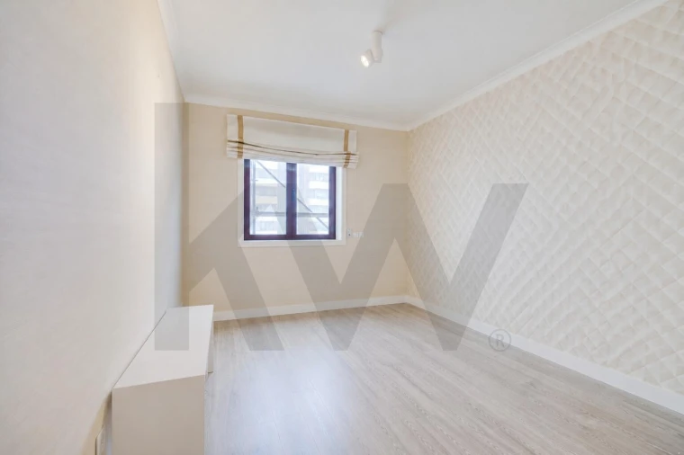 Apartamento T3 para Arrendamento em São Domingos de Benfica Foto 26