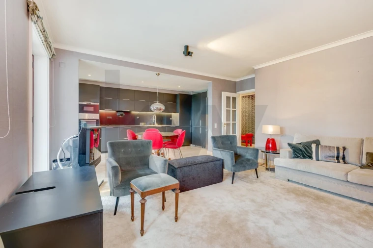 Apartamento T3 para Arrendamento em São Domingos de Benfica Foto 7
