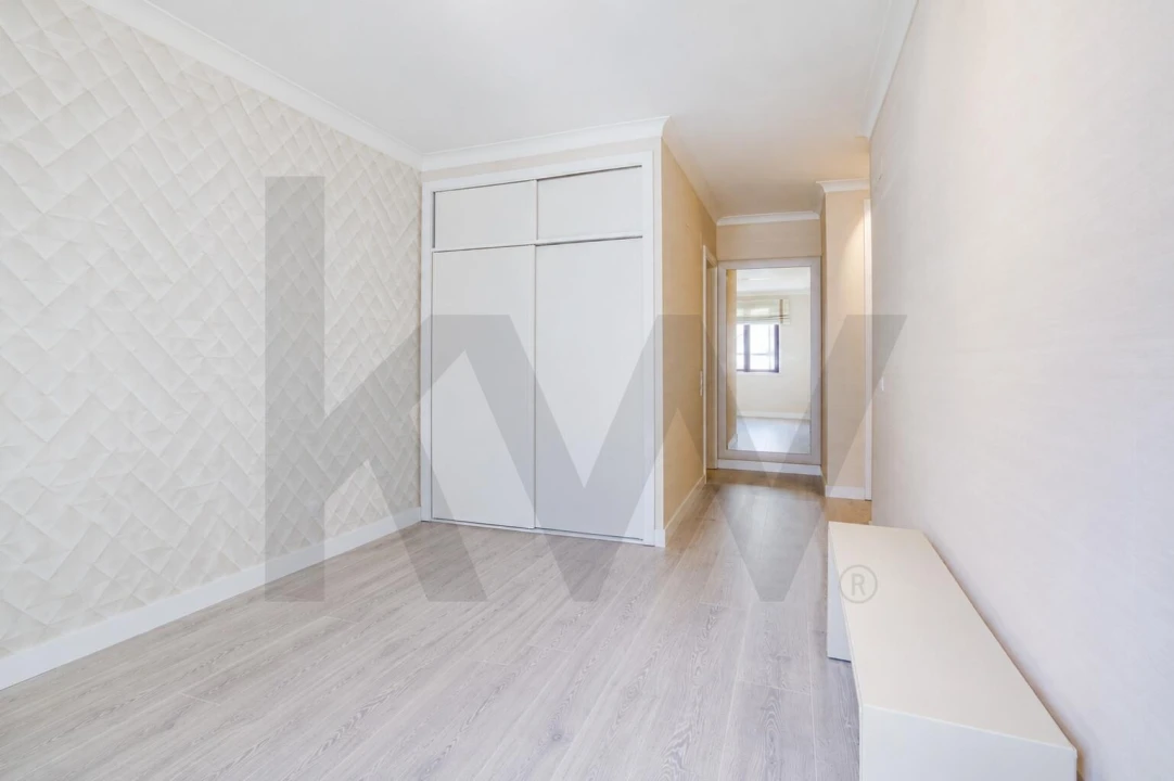 Apartamento T3 para Arrendamento em São Domingos de Benfica Foto 25