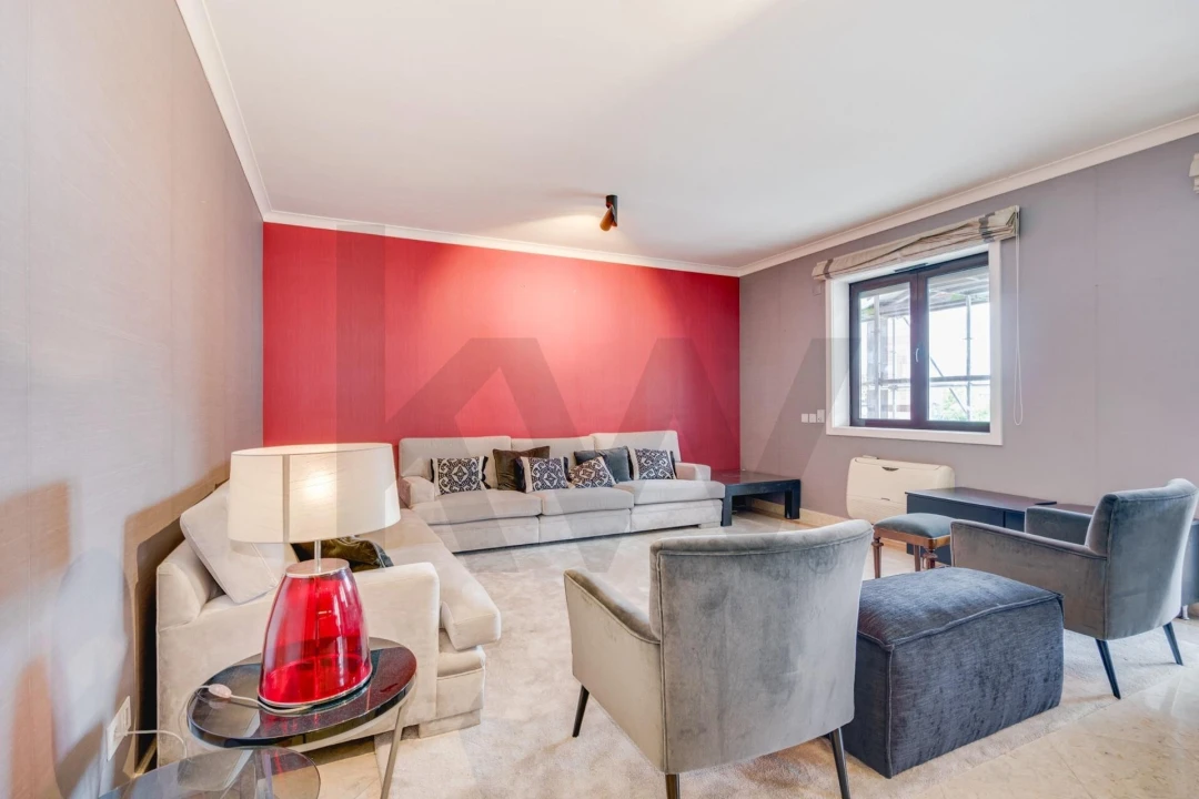 Apartamento T3 para Arrendamento em São Domingos de Benfica Foto 6