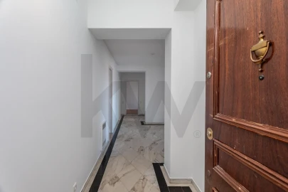 Apartamento T5 para Arrendamento em Estrela