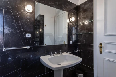 Apartamento T5 para Arrendamento em Estrela