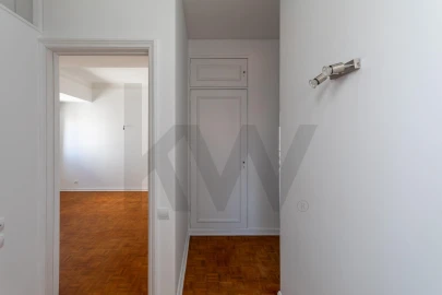 Apartamento T5 para Arrendamento em Estrela