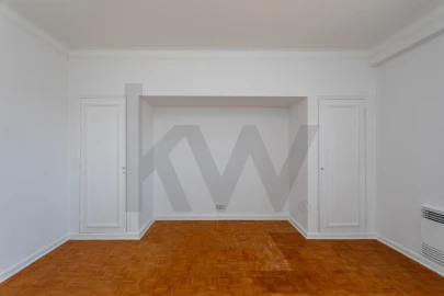 Apartamento T5 para Arrendamento em Estrela