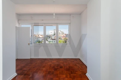 Apartamento T5 para Arrendamento em Estrela