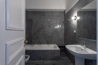 Apartamento T5 para Arrendamento em Estrela