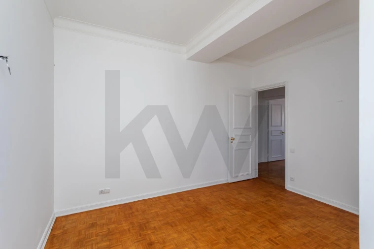 Apartamento T5 para Arrendamento em Estrela Foto 30
