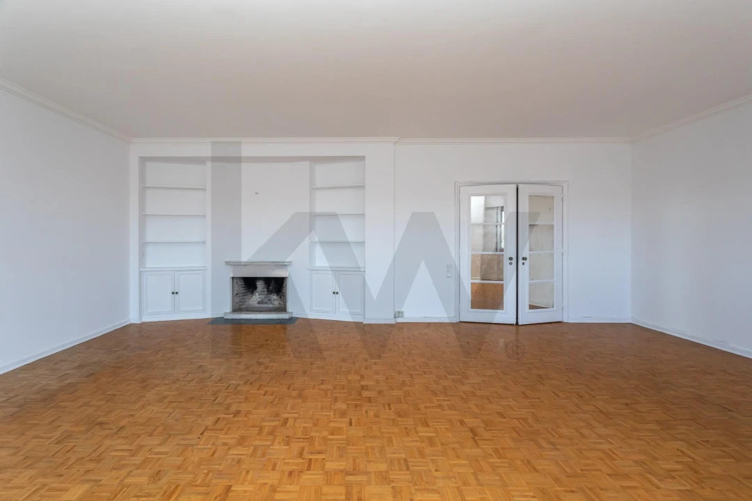 Apartamento T5 para Arrendamento em Estrela Foto 6