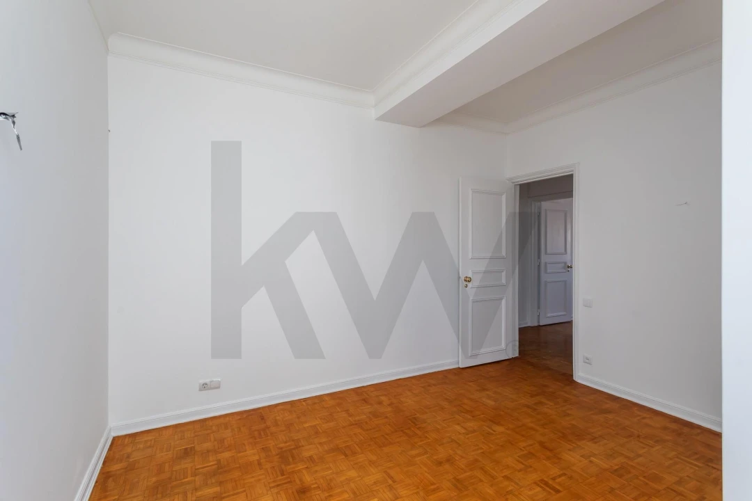 Apartamento T5 para Arrendamento em Estrela Foto 30