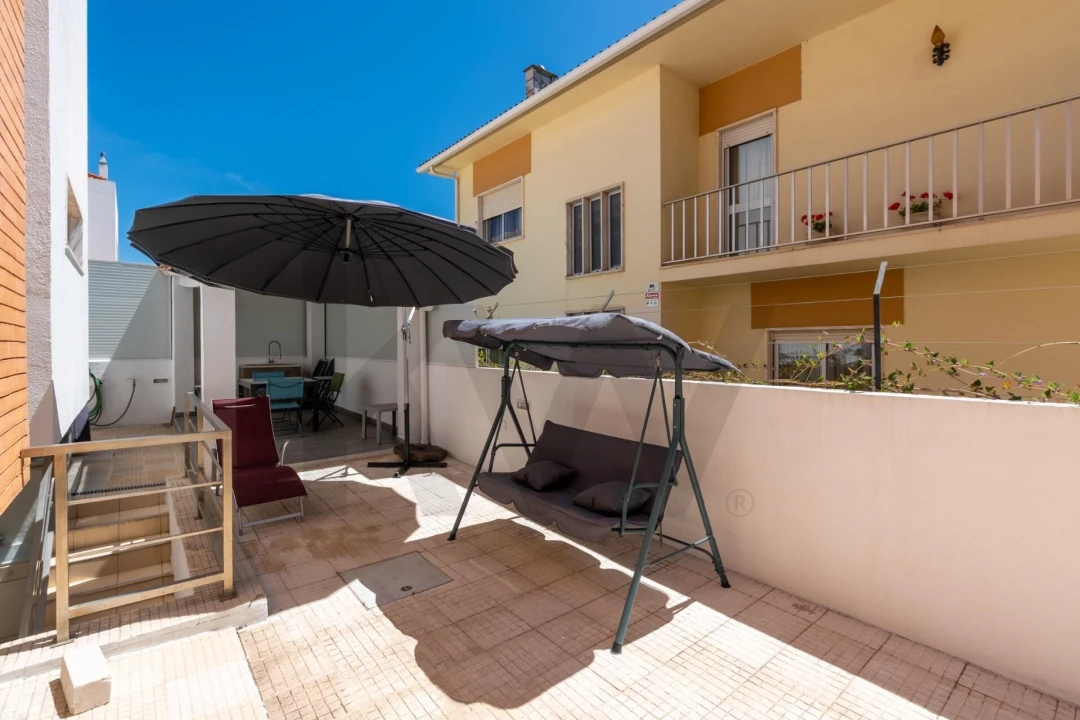 Moradia T3 para Venda em Loures Foto 41