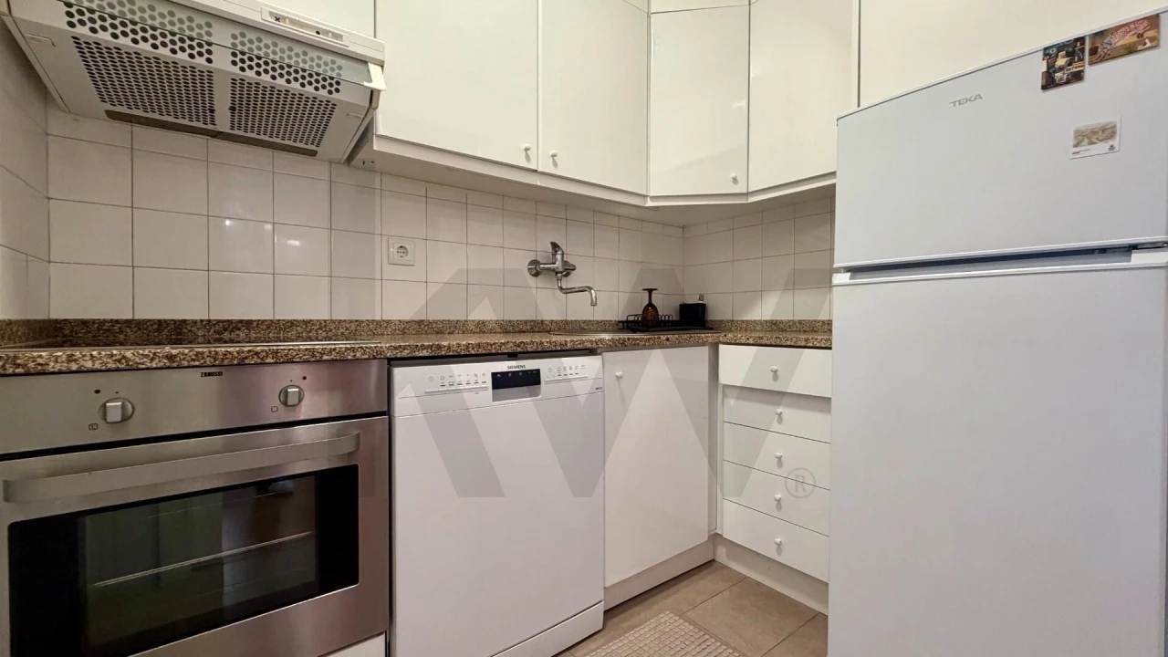 Apartamento T1 para Arrendamento em Aldoar, Foz do Douro e Nevogilde Foto 5