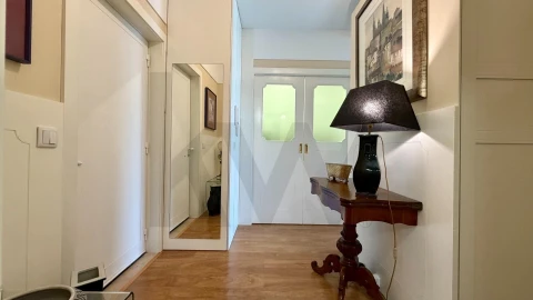 Apartamento T1 para Arrendamento em Aldoar, Foz do Douro e Nevogilde