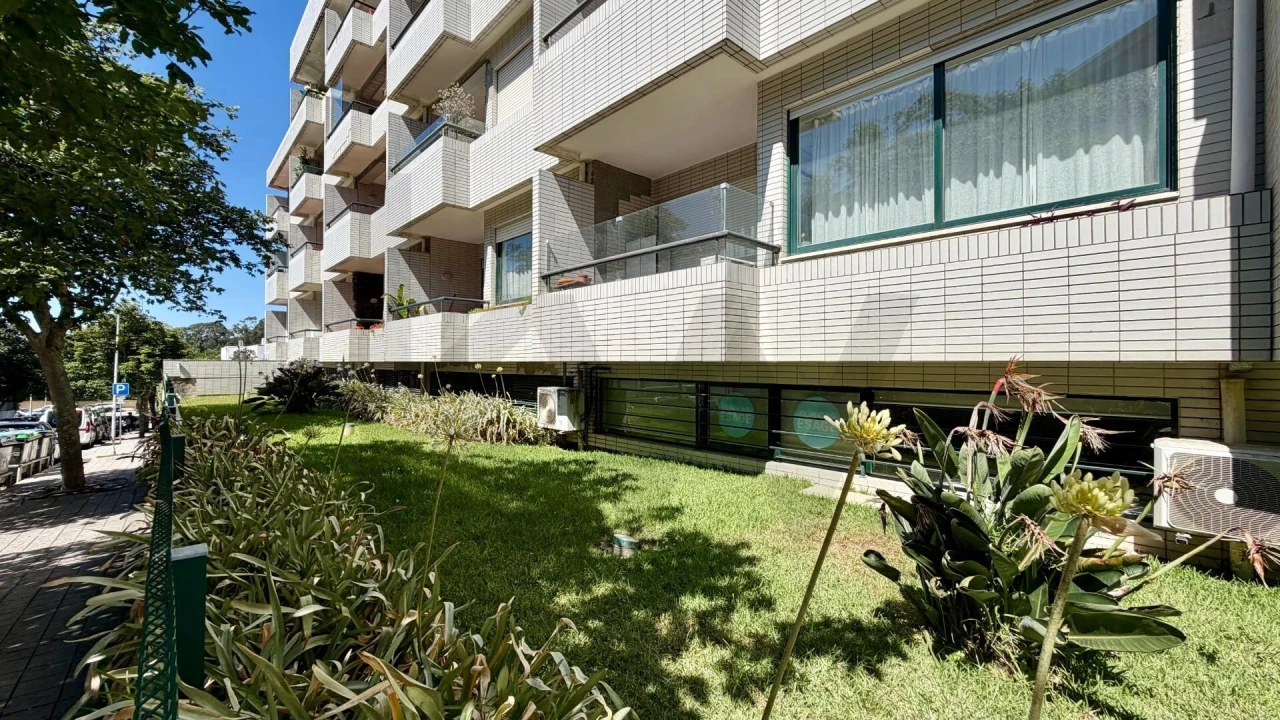 Apartamento T1 para Arrendamento em Aldoar, Foz do Douro e Nevogilde Foto 1
