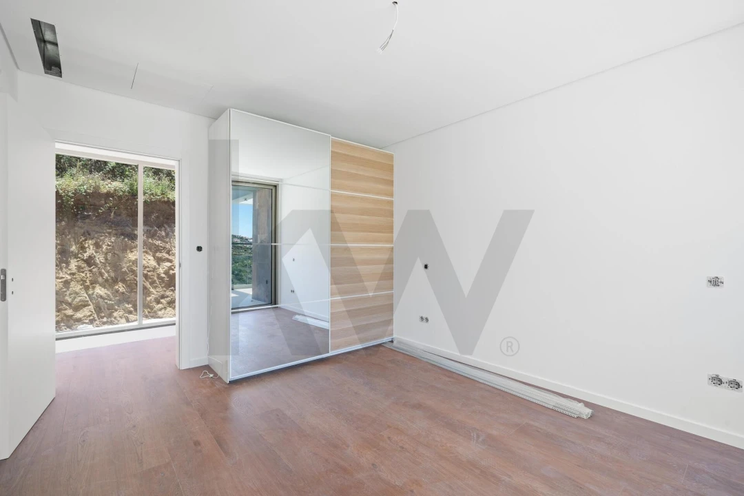 Moradia T4 para Venda em Ribeira Brava Foto 16