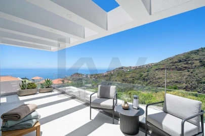 Moradia T4 para Venda em Ribeira Brava