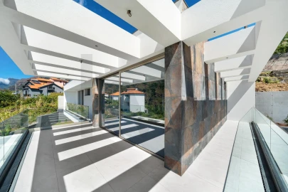 Moradia T4 para Venda em Ribeira Brava