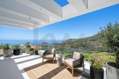 Moradia T4 para Venda em Ribeira Brava