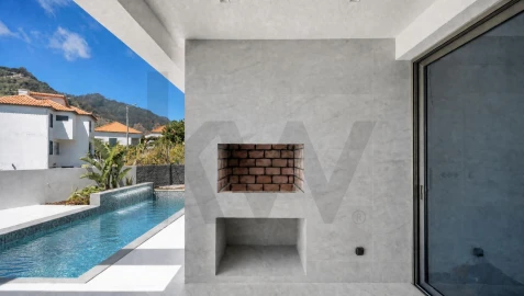 Moradia T4 para Venda em Ribeira Brava